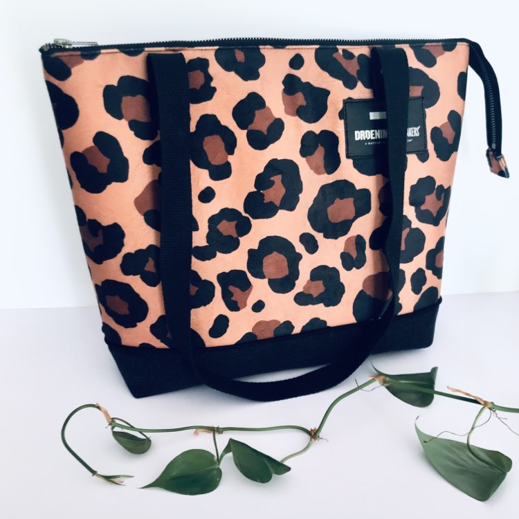 Padded tote bag - remnant leopard faux suede x black denim