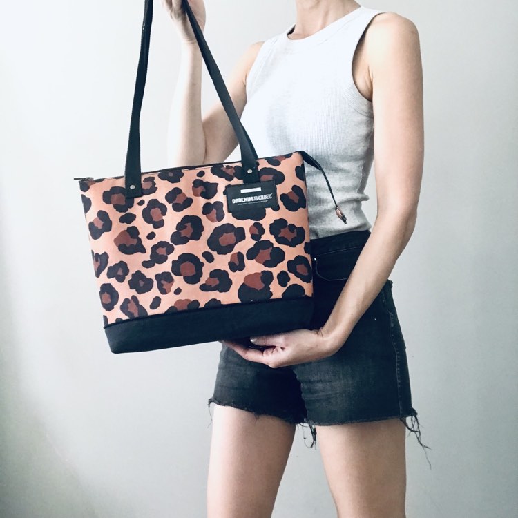 Padded tote bag - remnant leopard faux suede x black denim