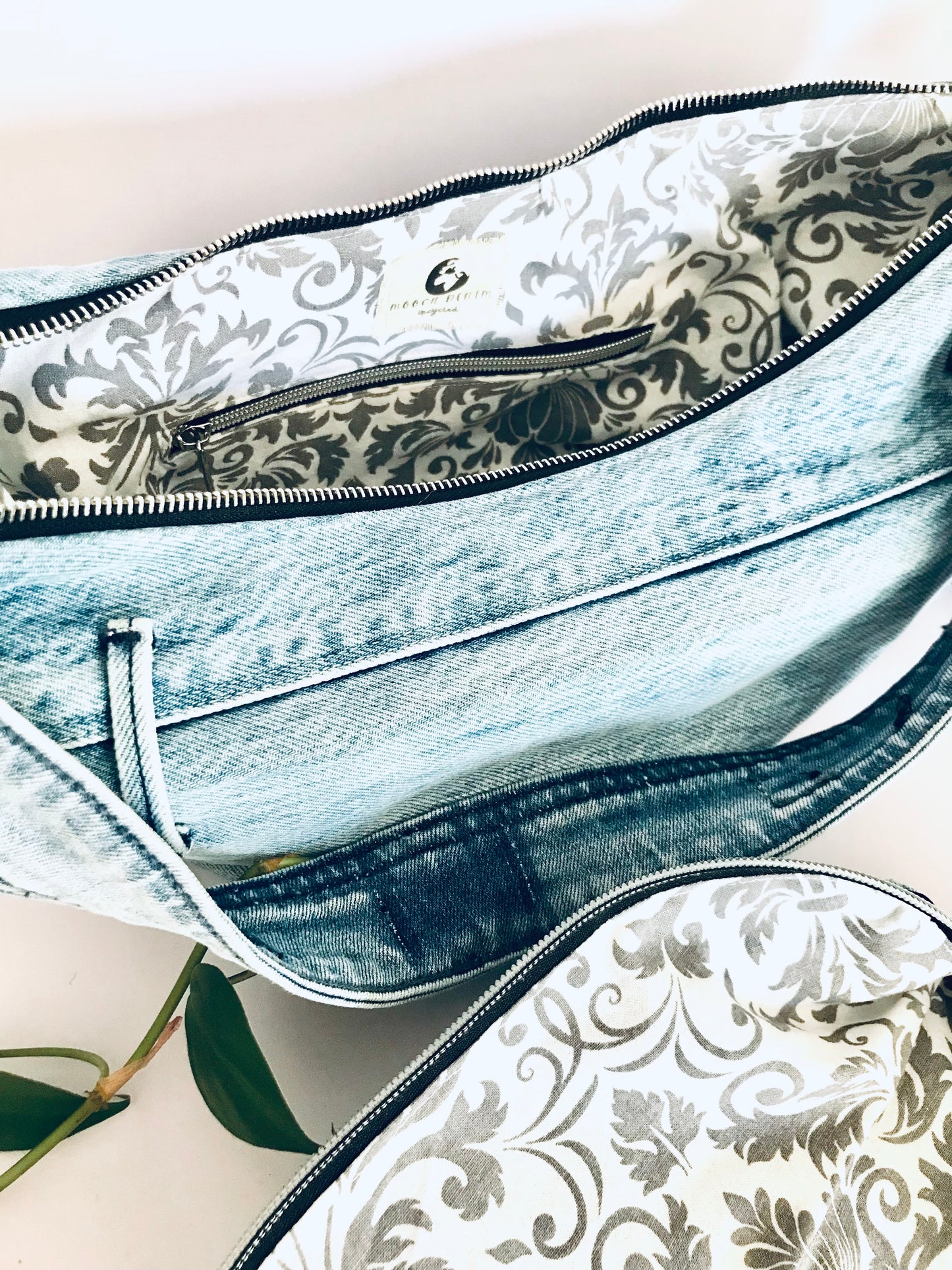 Hobo Zero with light blue denim and matching zipper pouch