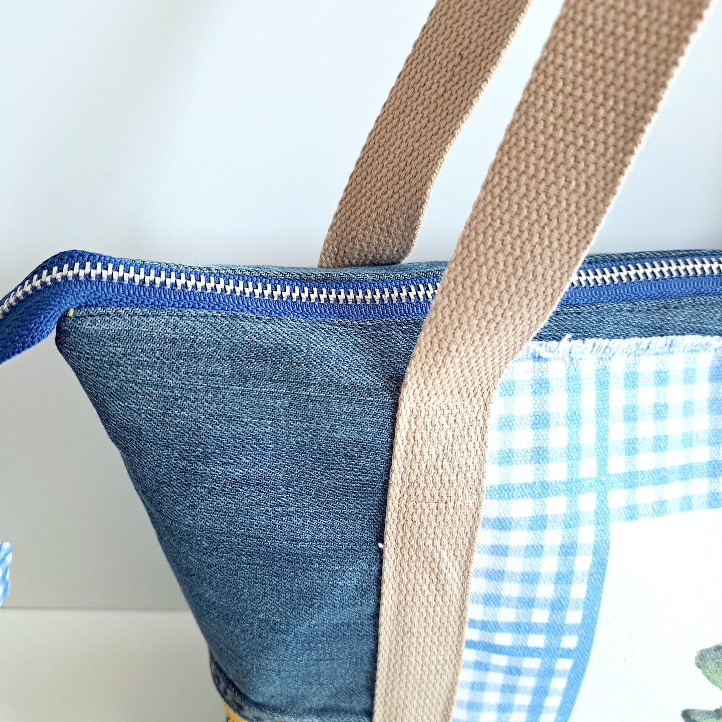 Tuscan tote bag with upcycled denim