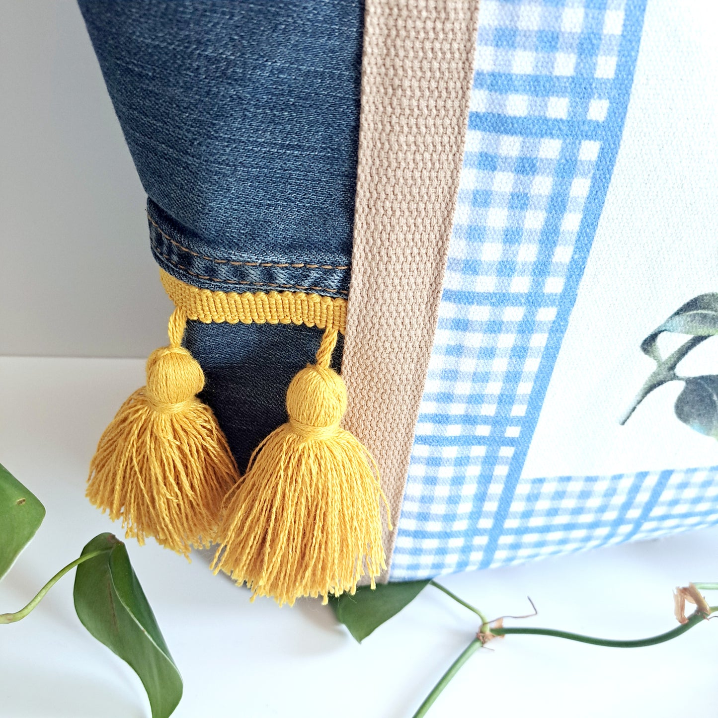 Tuscan tote bag with upcycled denim